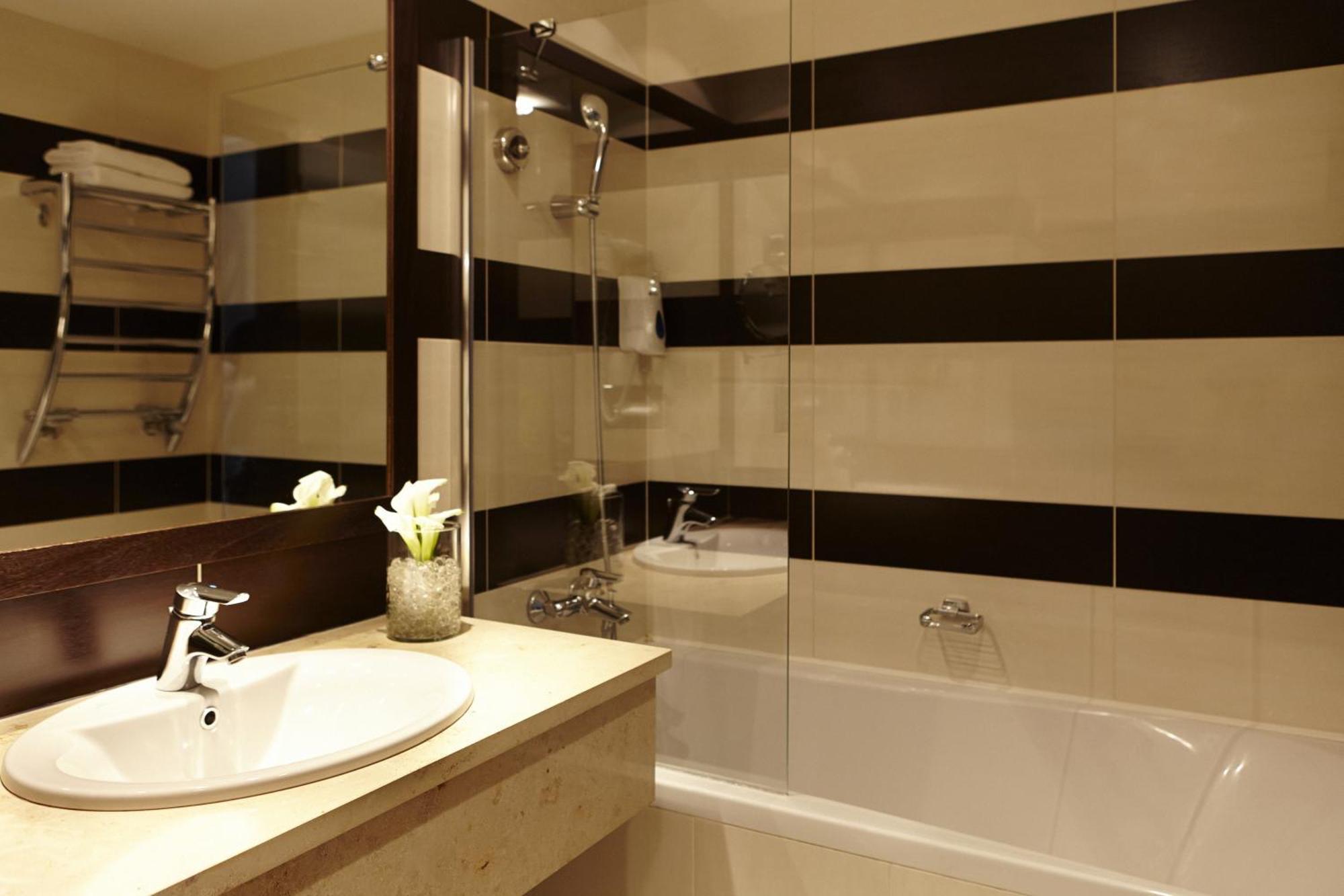 Three-Room Ground Floor Apartment,1304148994:JPEG