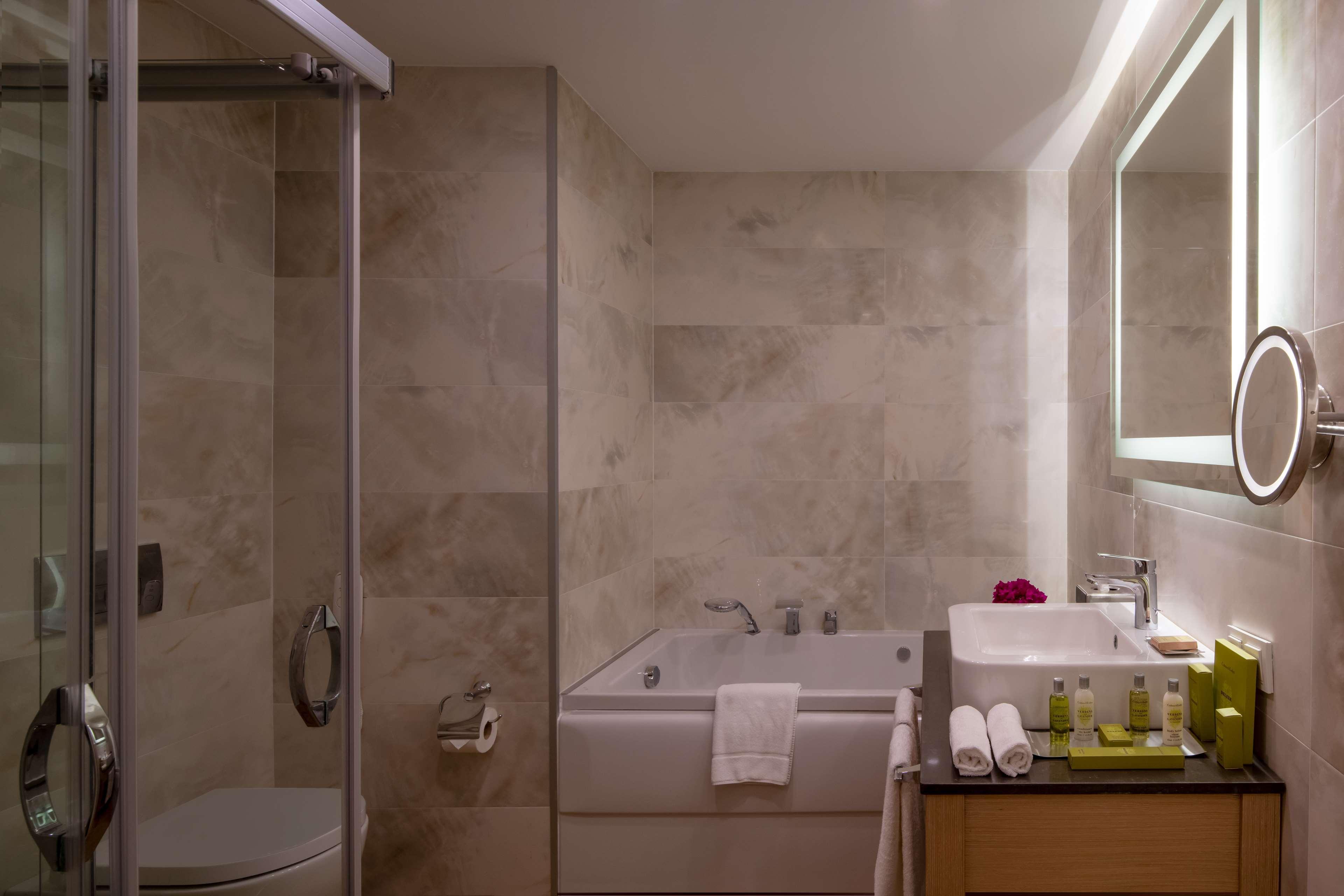Chambre Lit Queen-Size Supérieure avec Vue