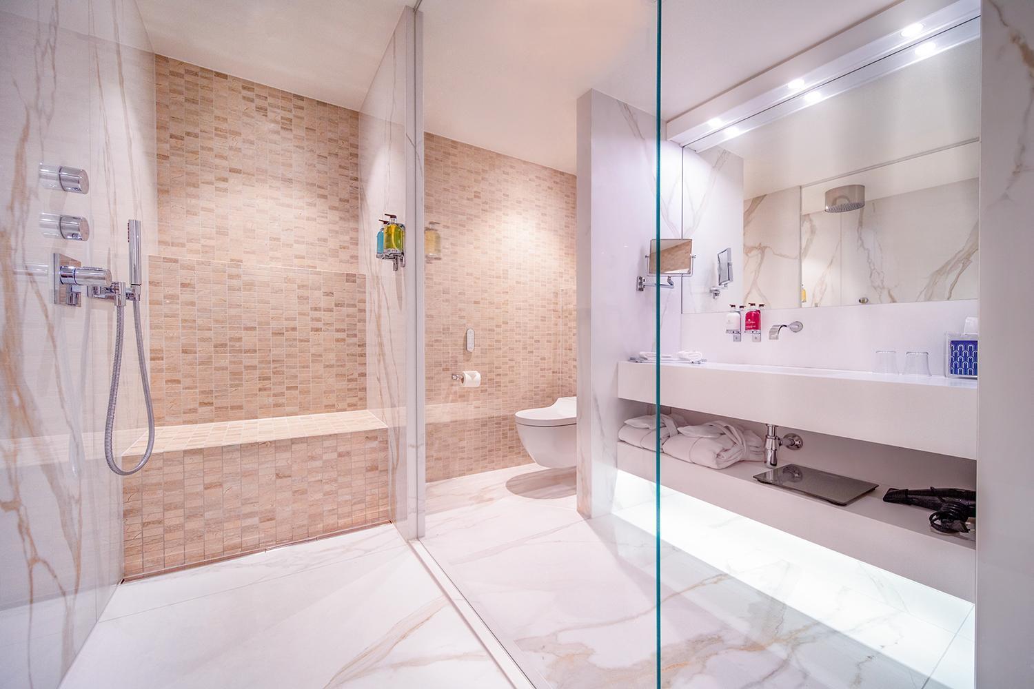 Unique Renovated Deluxe room 36m2
