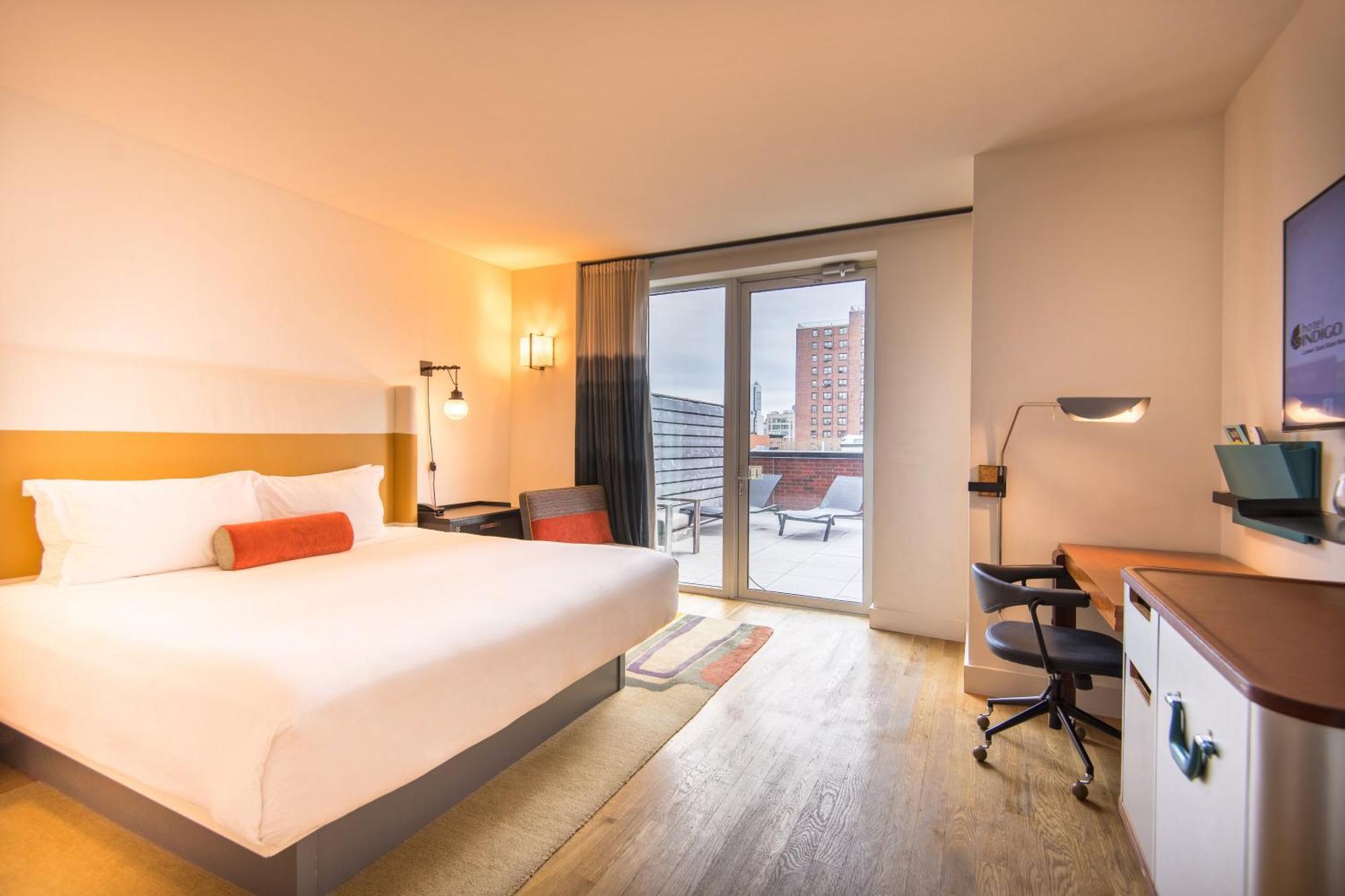 Hébergement Lit King-Size Premium avec Balcon - Vue sur Ville