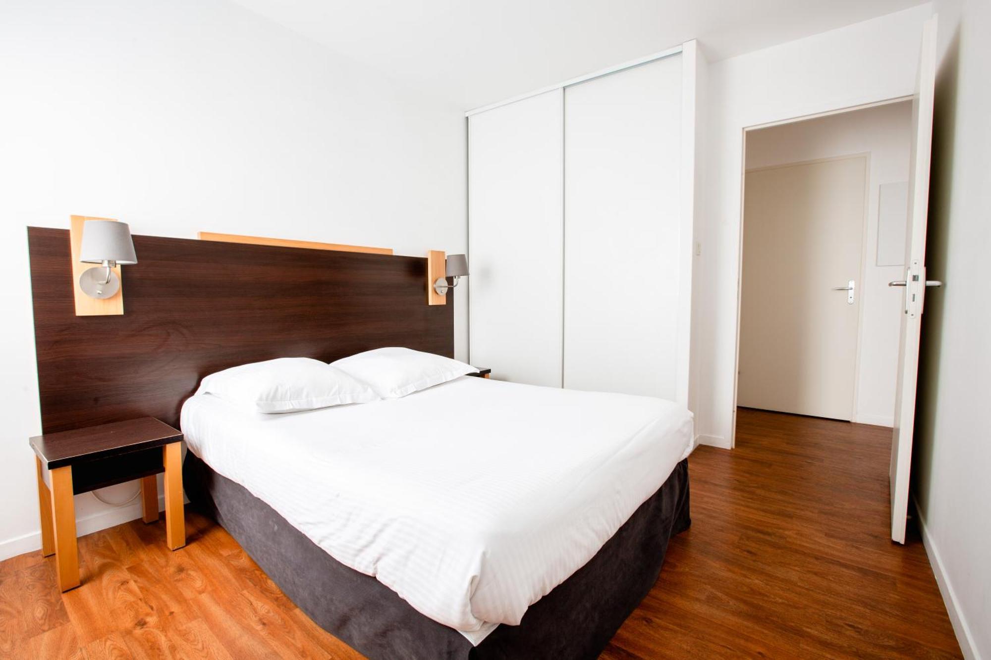 Apartment Kitchenette