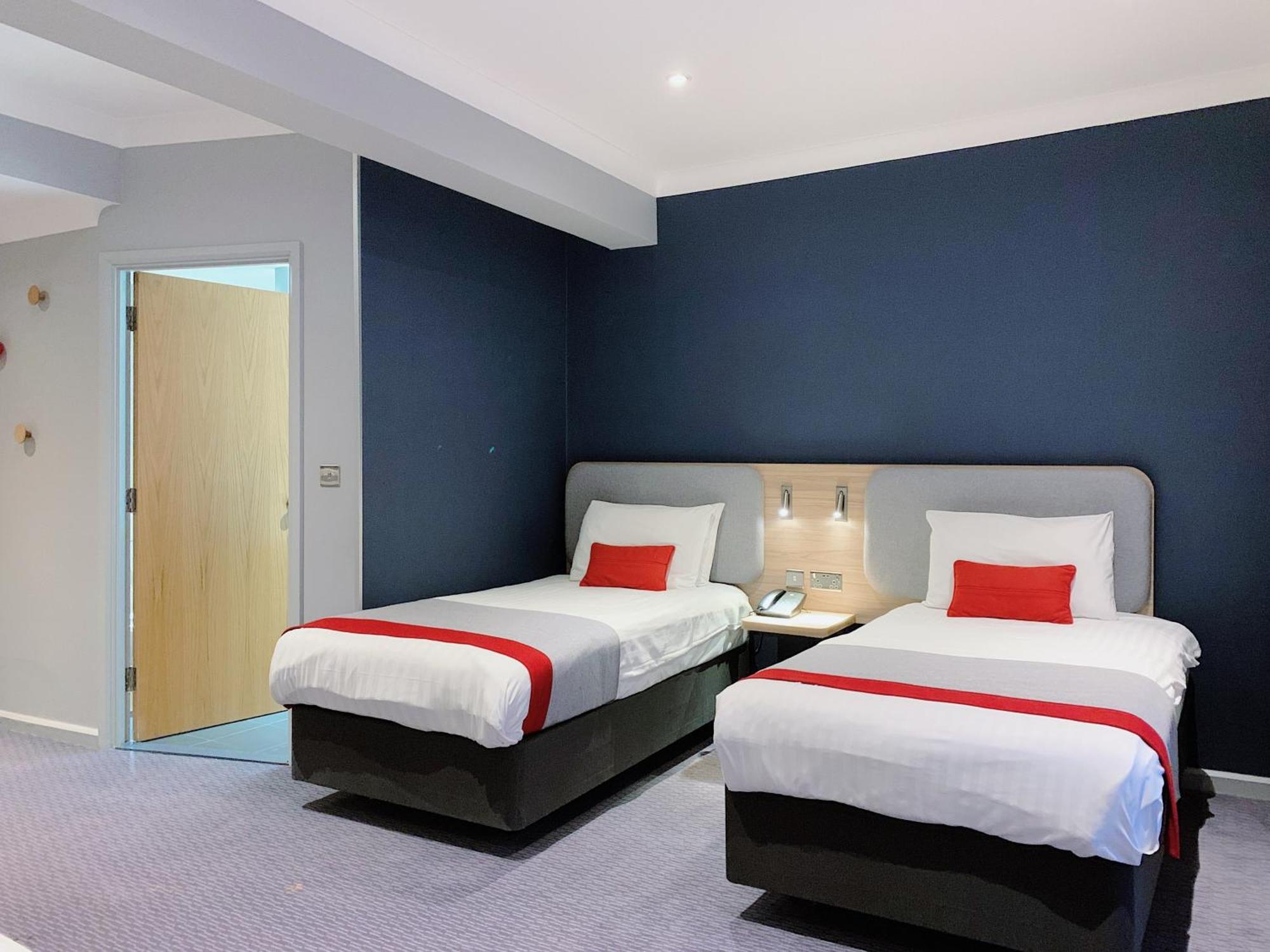 Standard Twin Room Hot