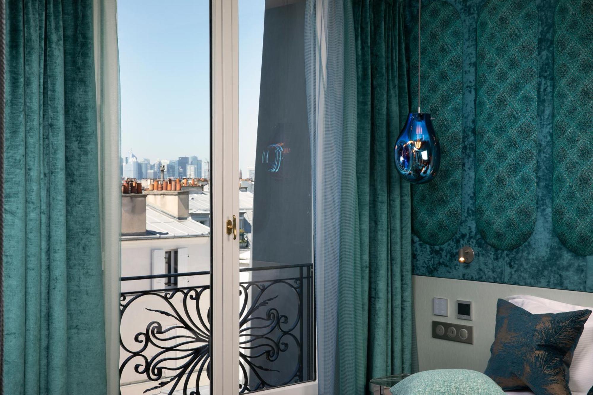 Superior Room Boudoir Jacuzzi