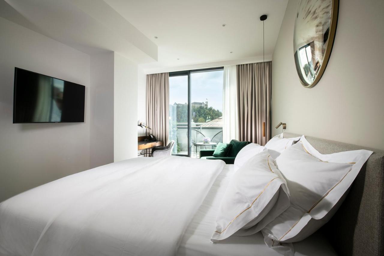 Chambre Double Deluxe avec Terrasse - Vue sur Château