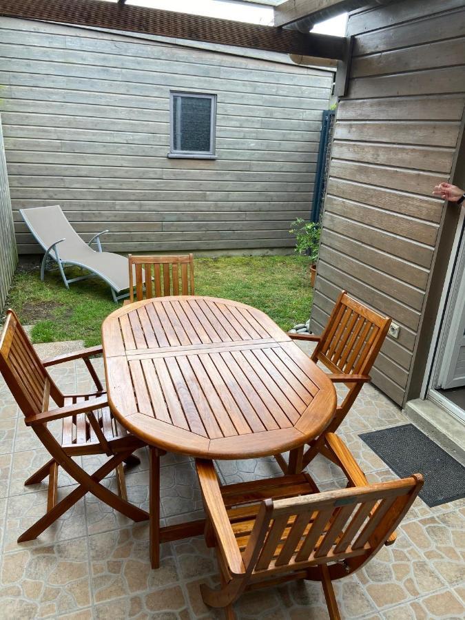 One-Bedroom Apartment,1297009432:JPEG