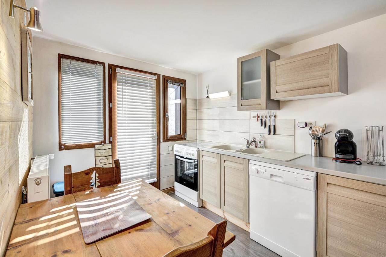 Two-Bedroom Apartment,1390323194:JPEG