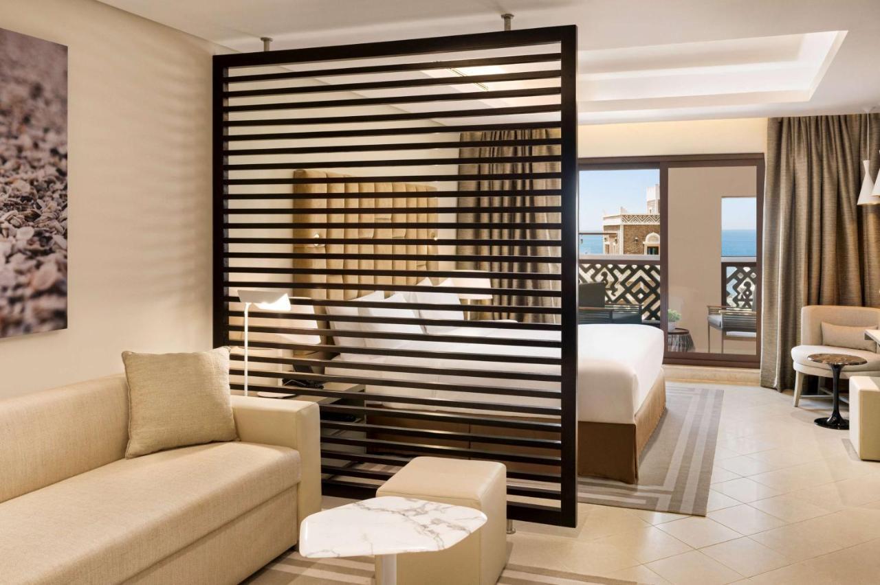 Deluxe Studio Sea View Private Beach Access