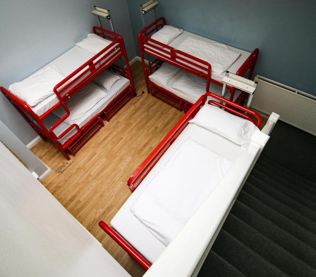 Bed 12-Bed Mixed Dormitory Ensuite 18–40 years