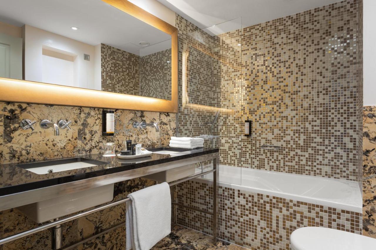 Chambre Double Exécutive avec Canapé ou Chambre Lits Jumeaux avec Canapé