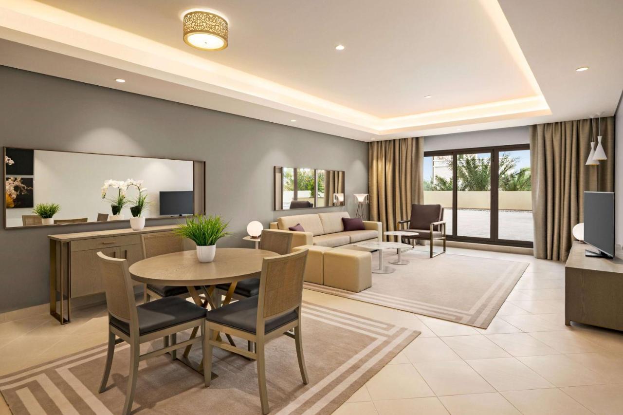 One-Bedroom Apartment Private Beach Access