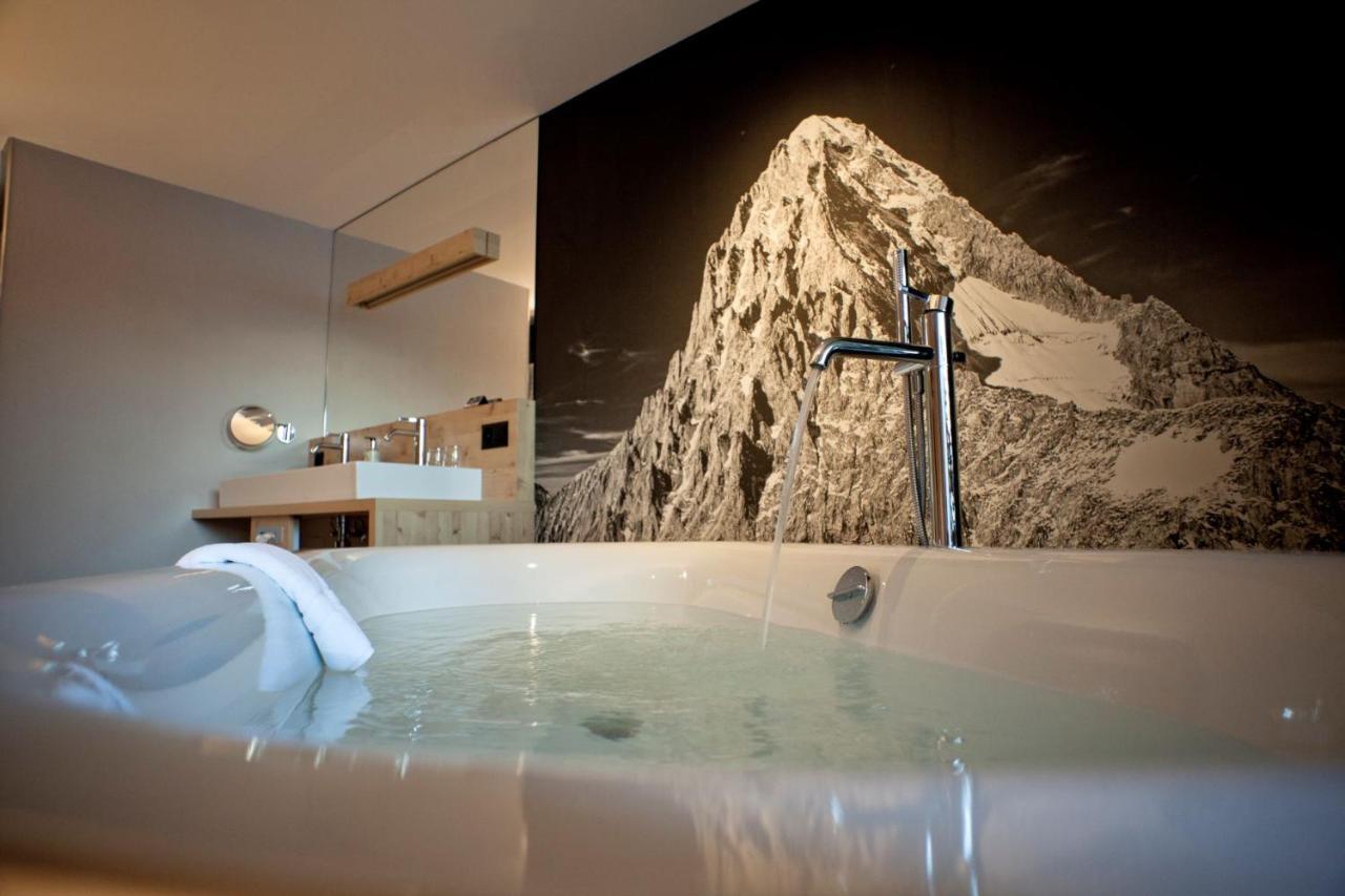 Suite - Vue sur Montagne