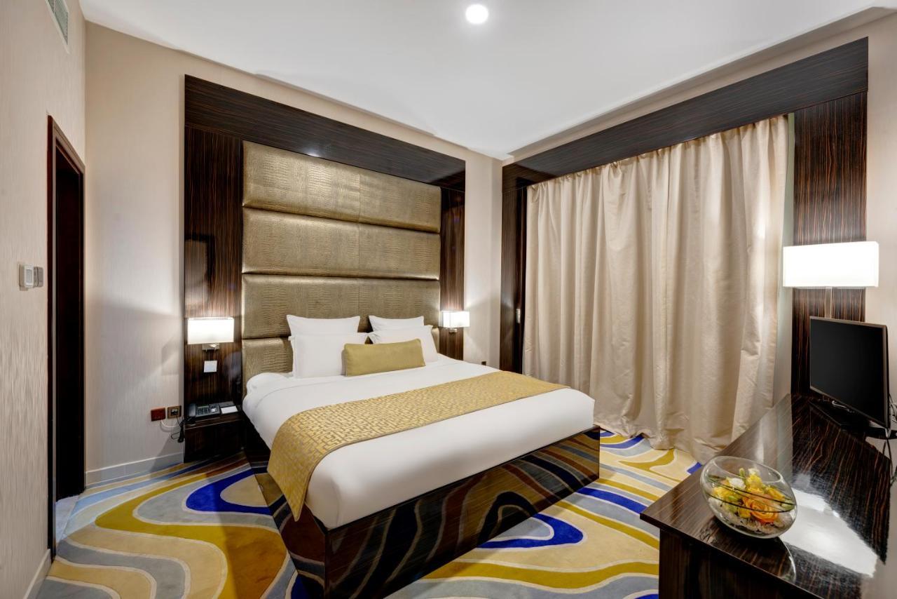 Premium One-Bedroom Suite