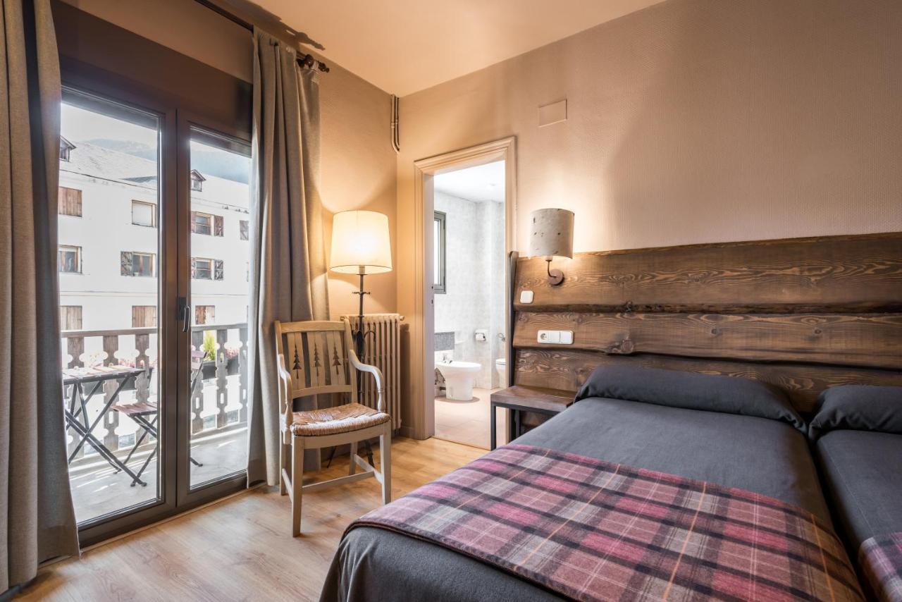 Chambre Double avec Terrasse et Vue sur la Rivière