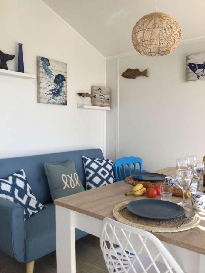 Cosy Cottage - 3 Bedrooms - 2 Bathrooms - 6 People - Sea View