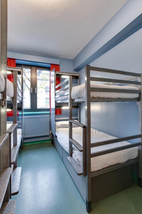 6-Bed Mixed Dormitory Room