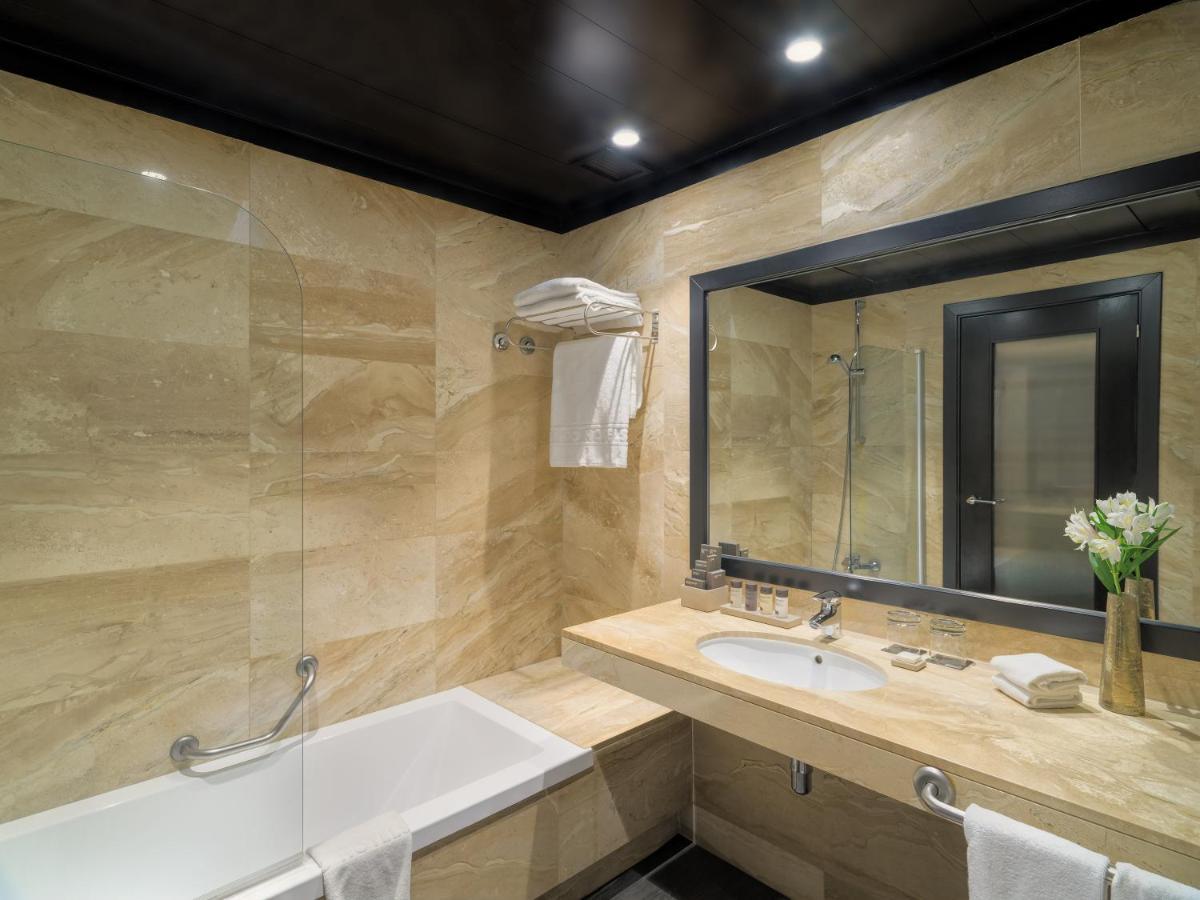 Chambre Double Classique - Vue sur Ville
