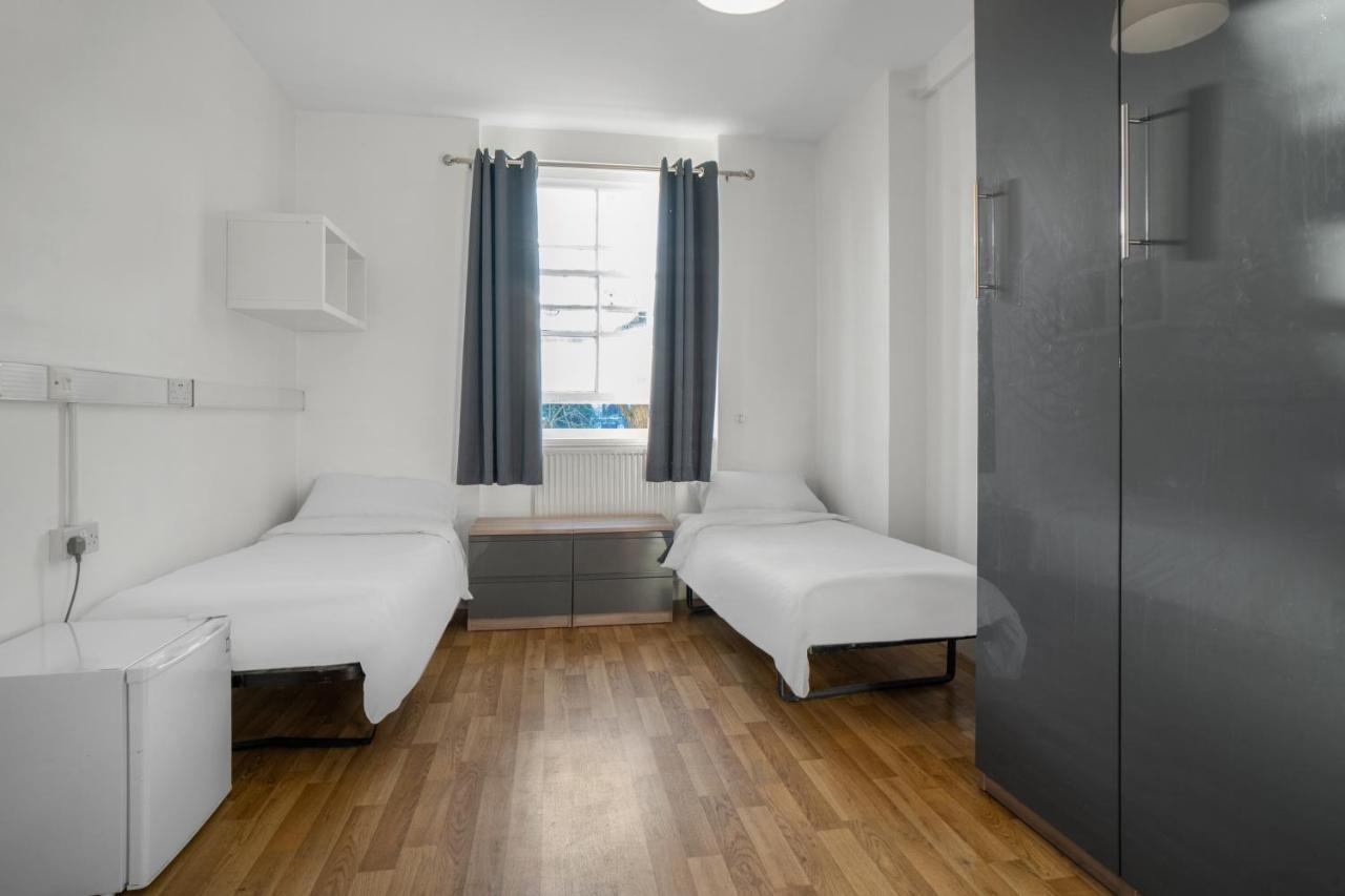 Single Bed 2 Bed Male Dormitory Room