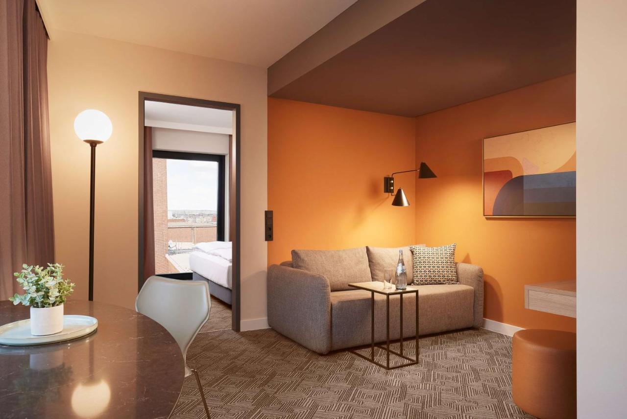 One-Bedroom Apartment,1382593121:JPEG