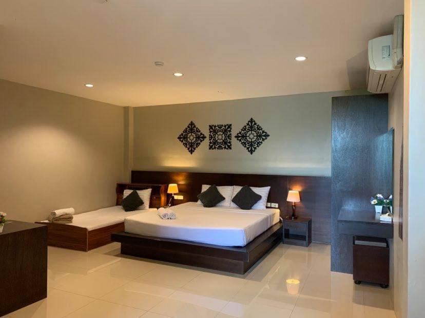 Deluxe Triple Room,822066944:JPEG