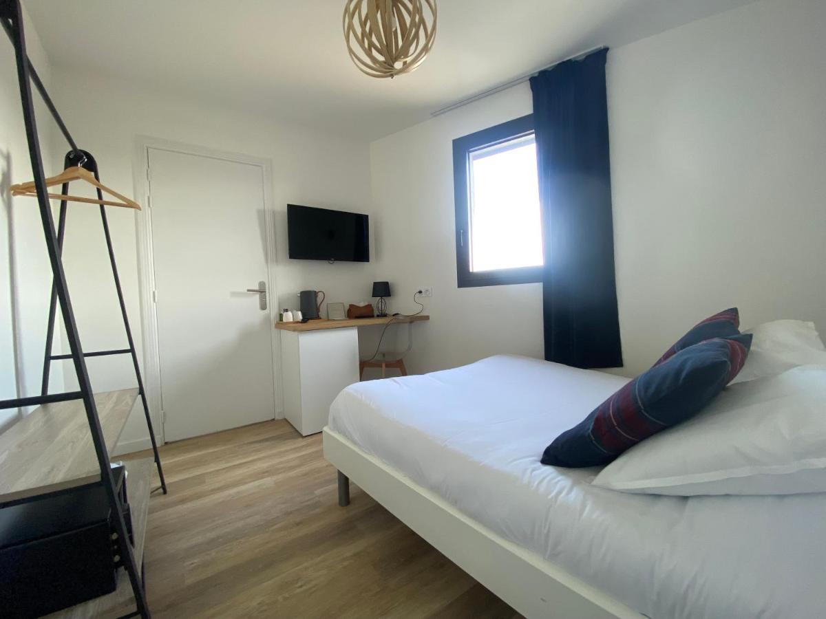 Single Room,1404129722:JPEG