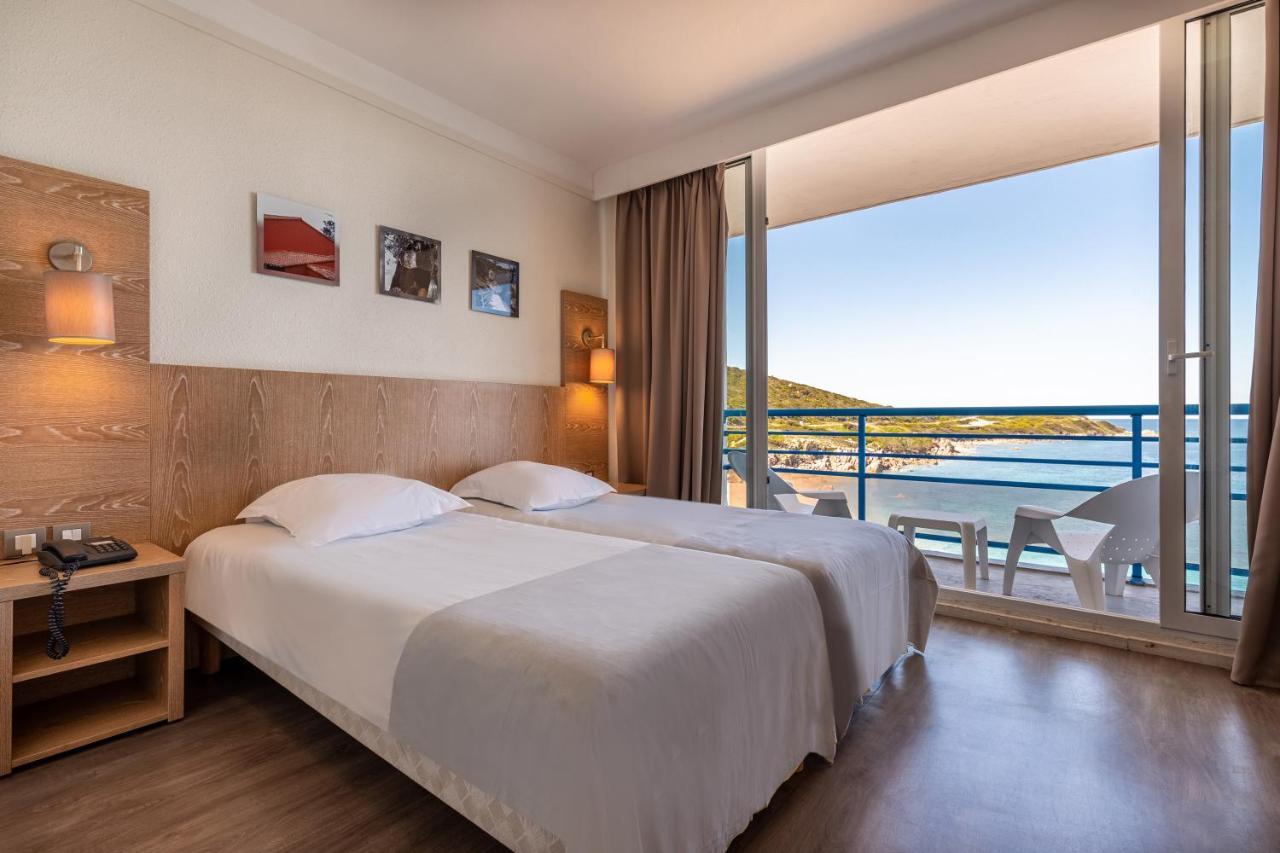 Standard Triple Room with Sea View,1498667161:JPEG