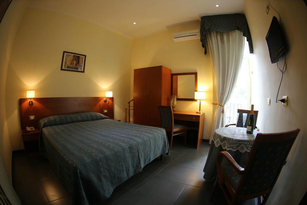 Double Room,1284182224:JPEG