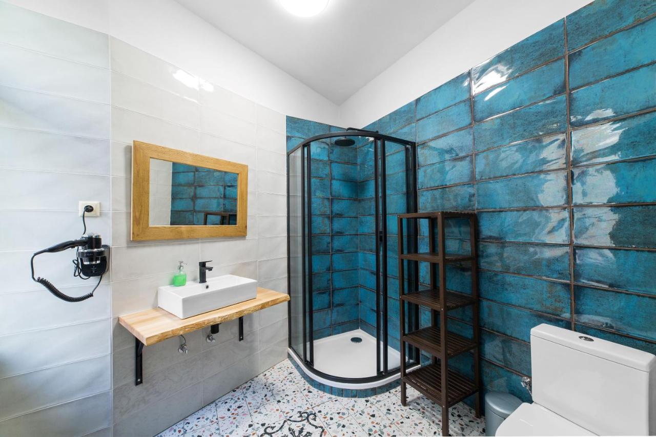 Chambre Triple avec Salle de Bains Privative