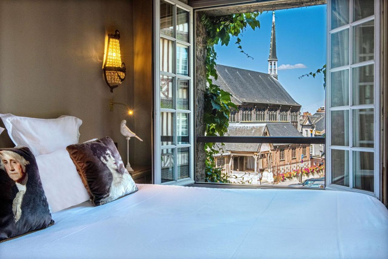 Suite Church View