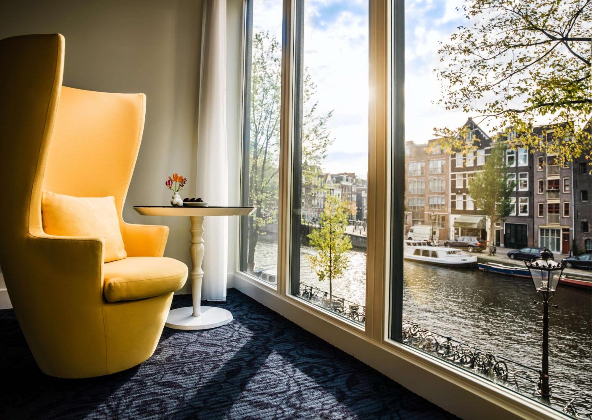 Chambre Lit Queen-Size - Vue sur Canal