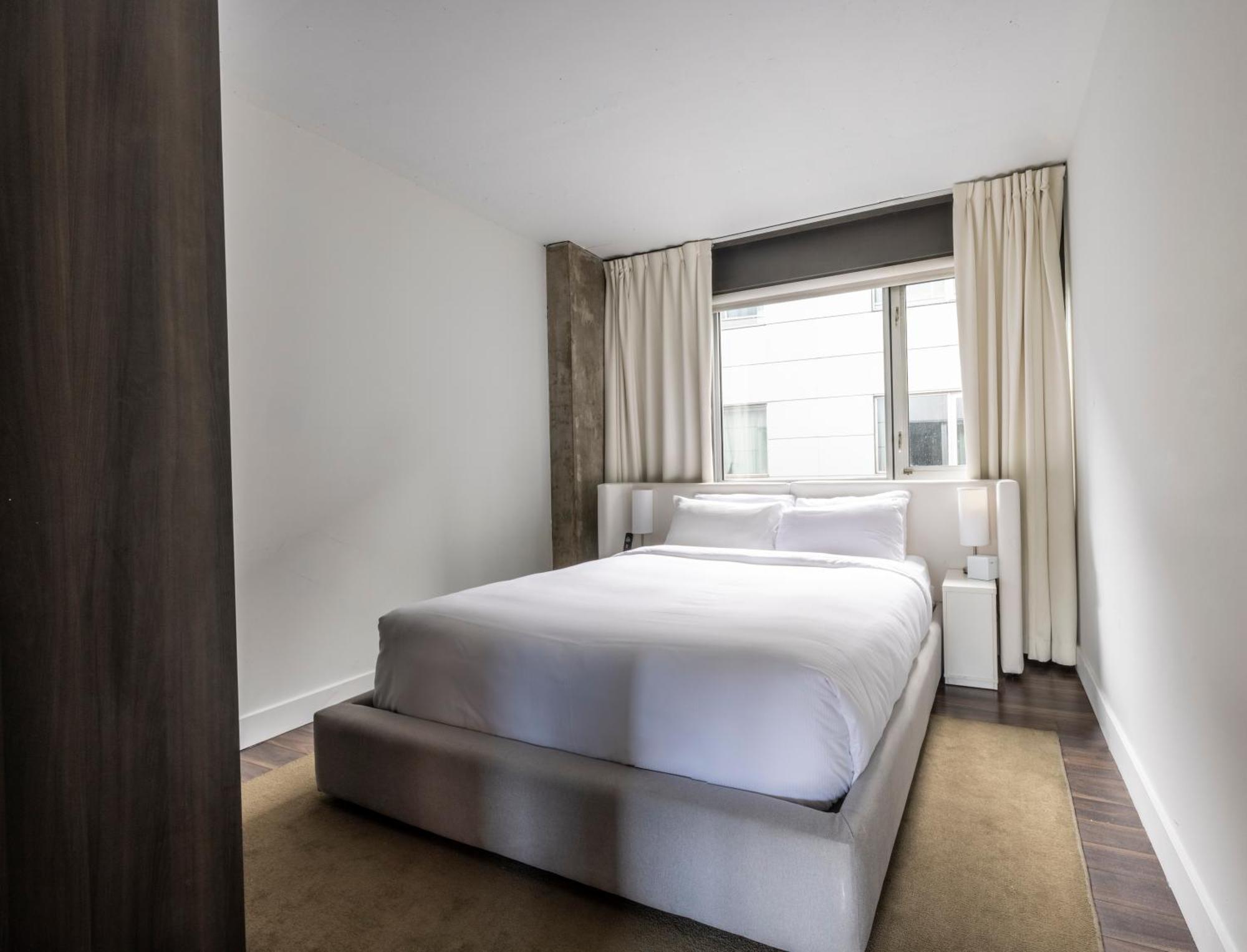 Two-Bedroom Queen Suite