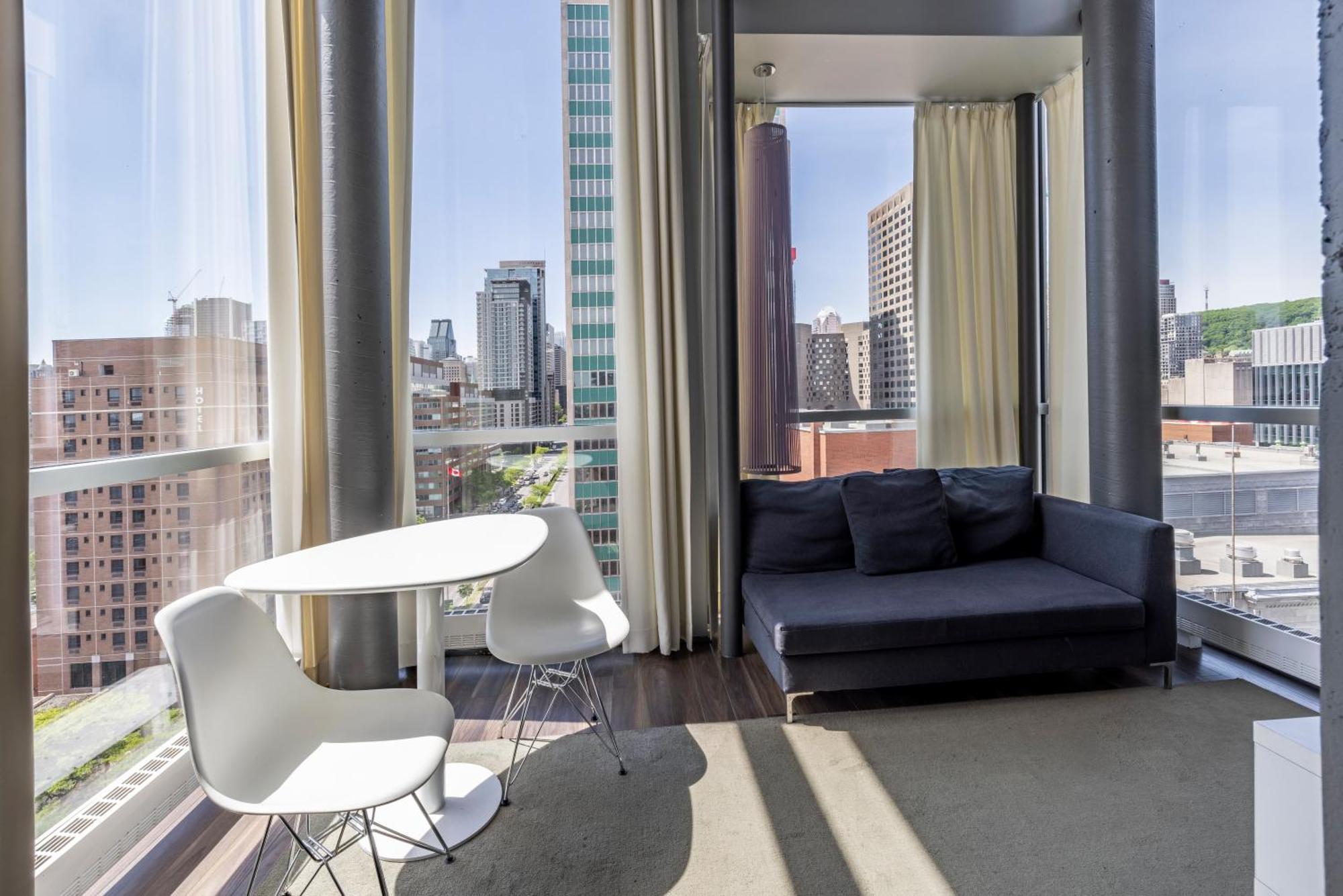 One-Bedroom panoramic Suite