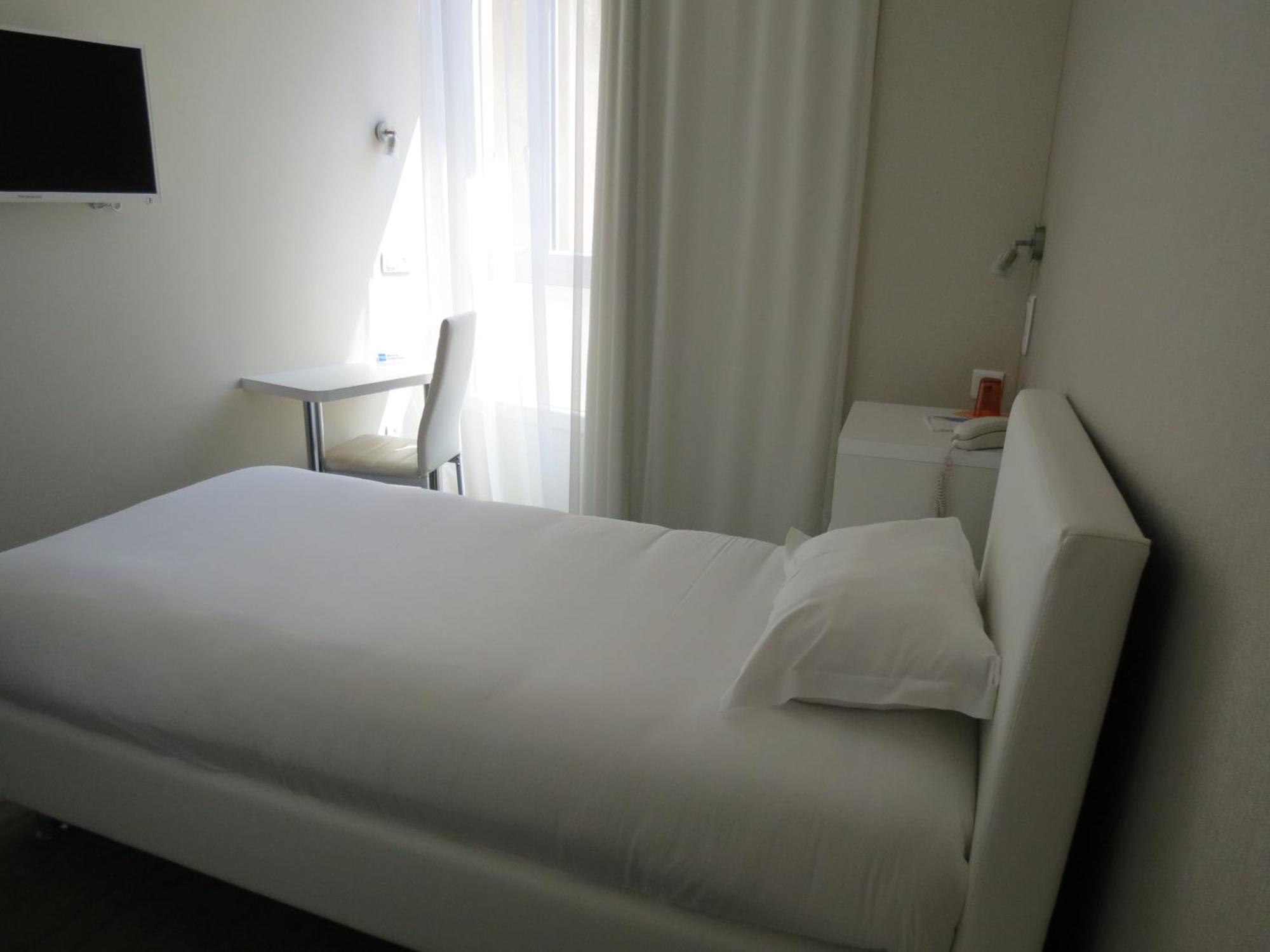 Small Single Room