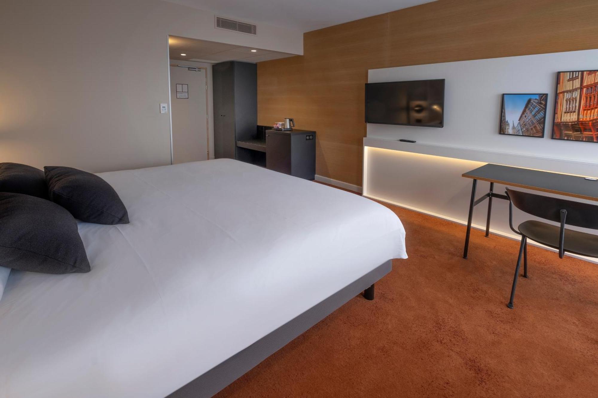Superior Double Room,806789493:JPEG