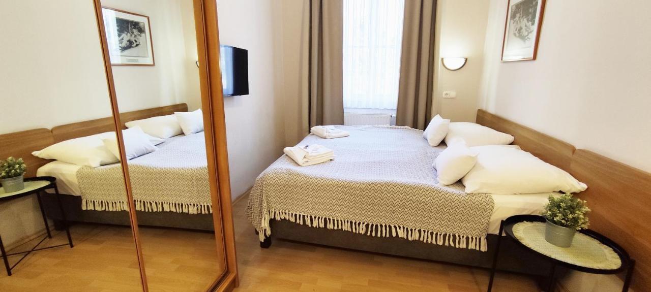 Double or Twin Room,1498739380:JPEG