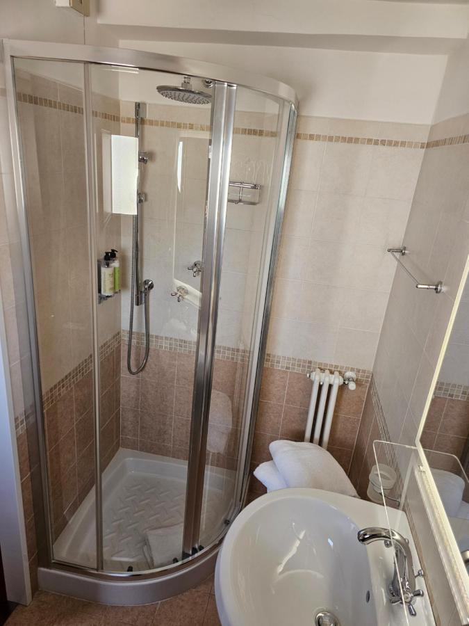 Small Double Room,1498752799:JPEG