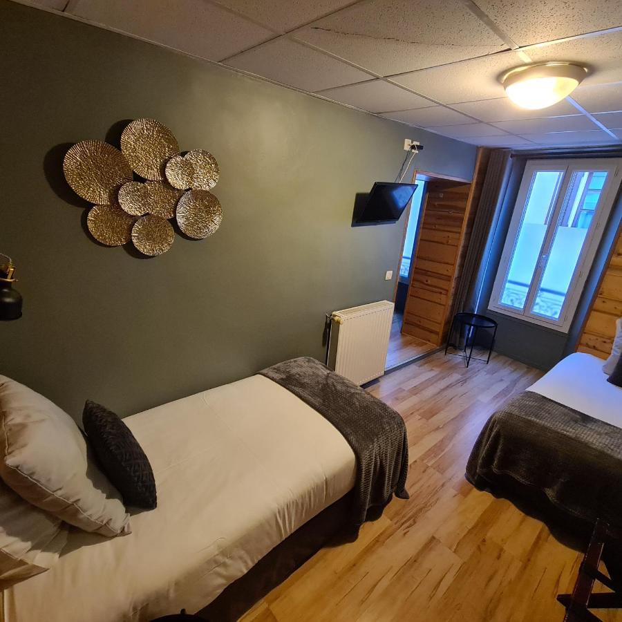 Twin Room,1523414845:JPEG