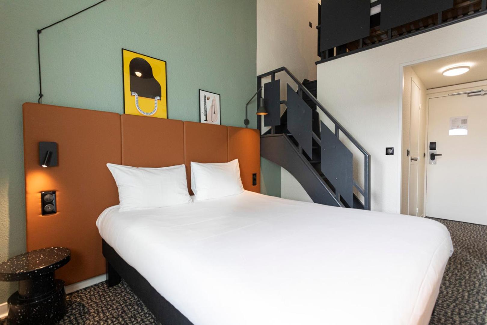 Standard room with 1 Double + 2 Single beds Duplex,1704910750:JPEG