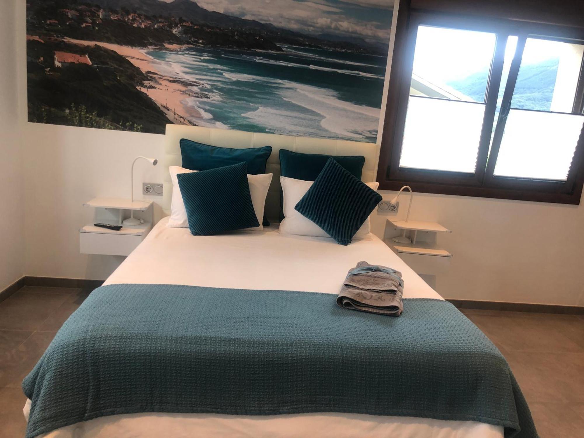 Deluxe Double Room with Shower,1499954377:JPEG