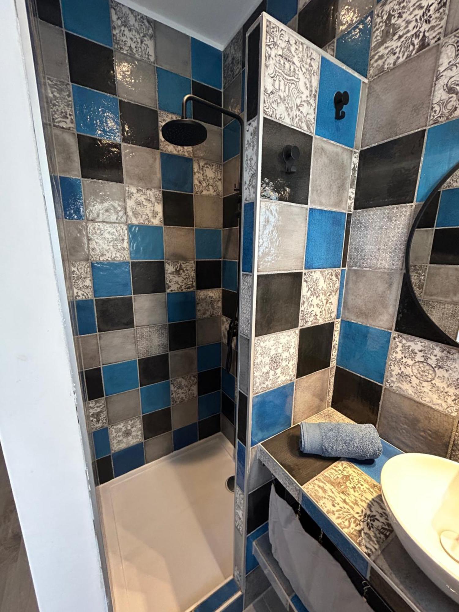 One Bedroom Apartment