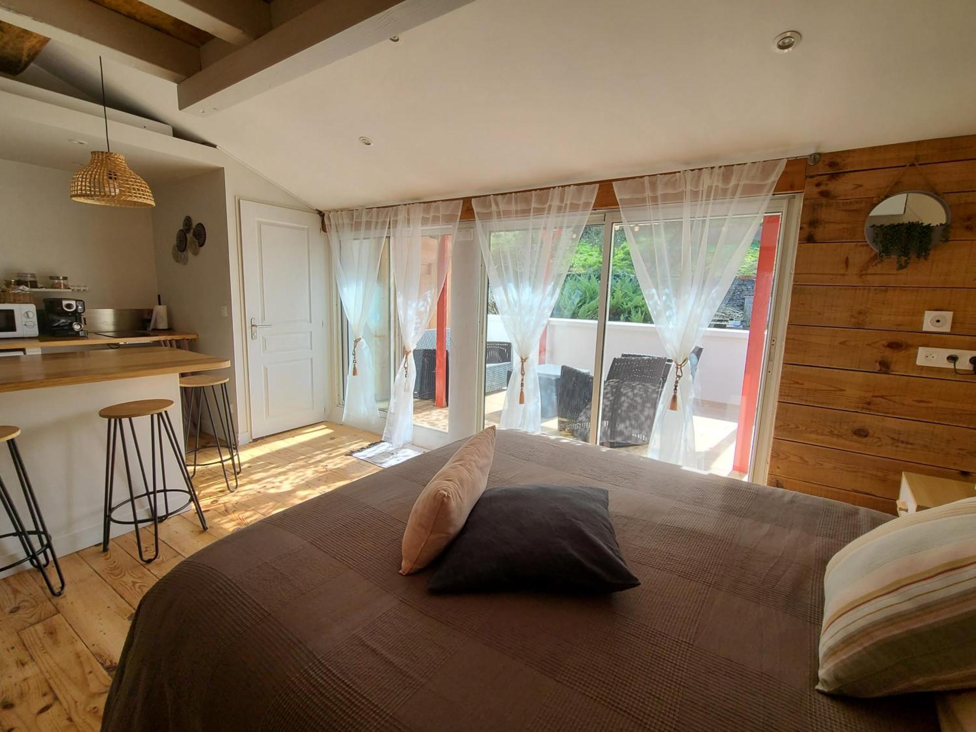 Studio with Terrace,1500666835:JPEG