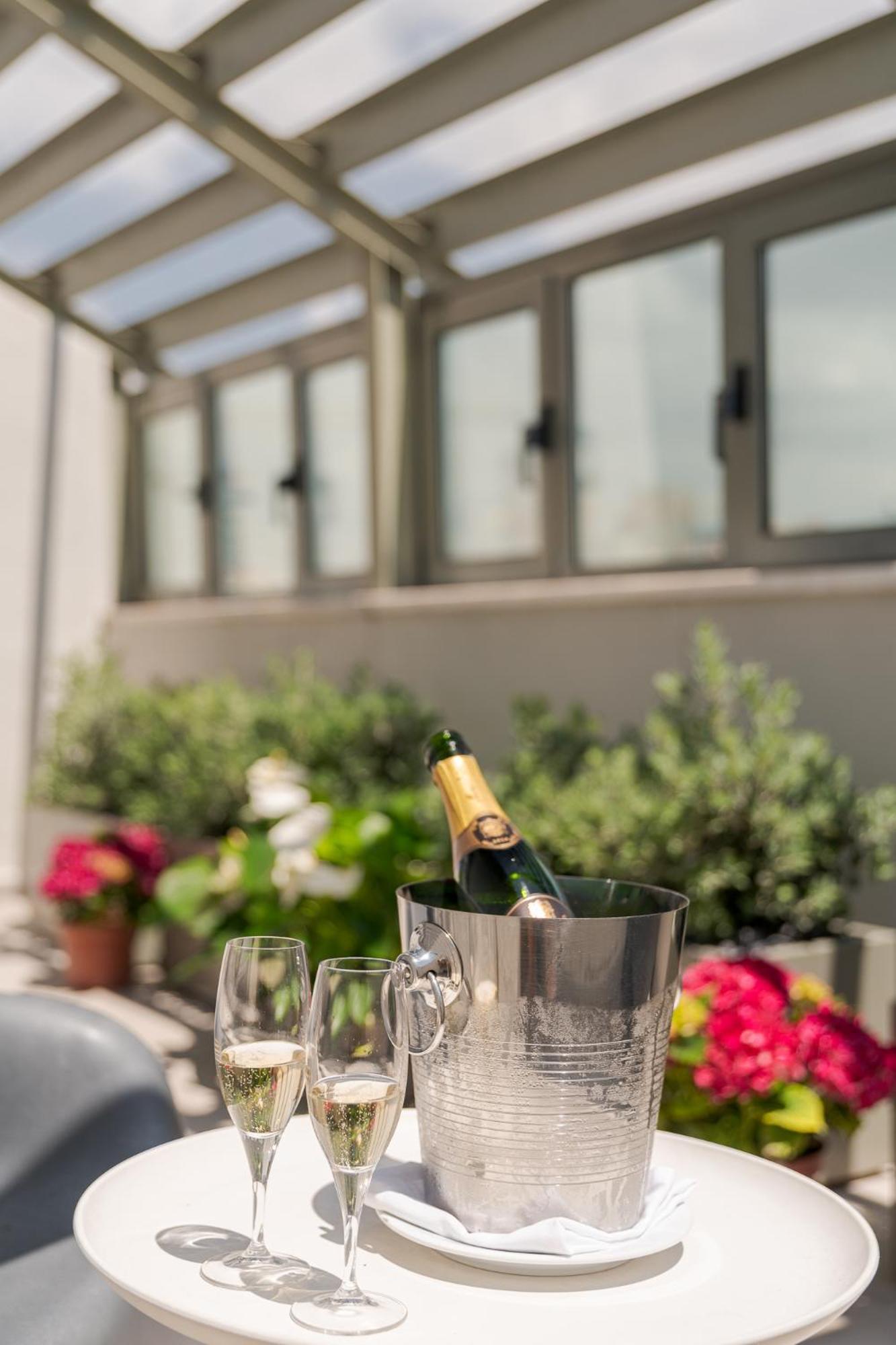 Deluxe Double or Twin Room Private Terrace