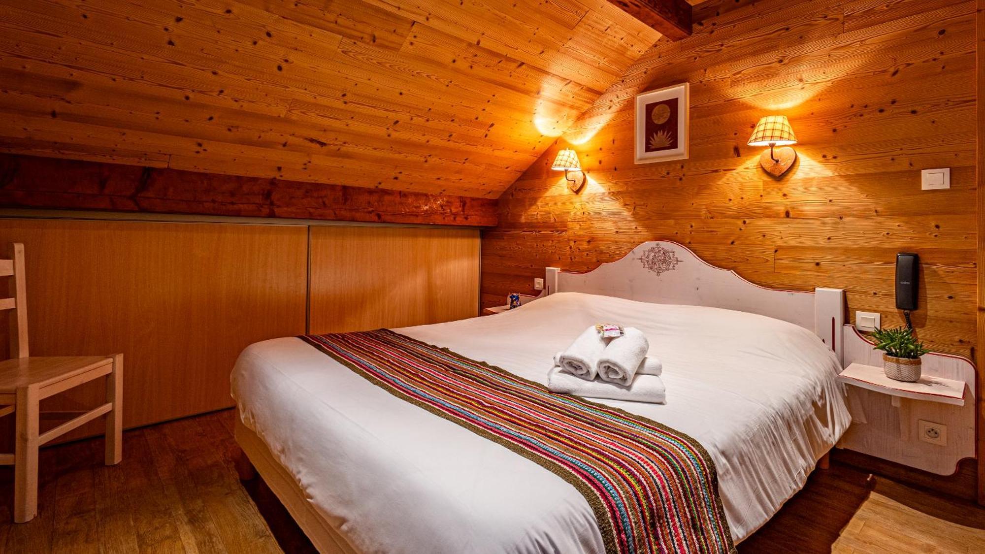 Double Room,1523048614:JPEG