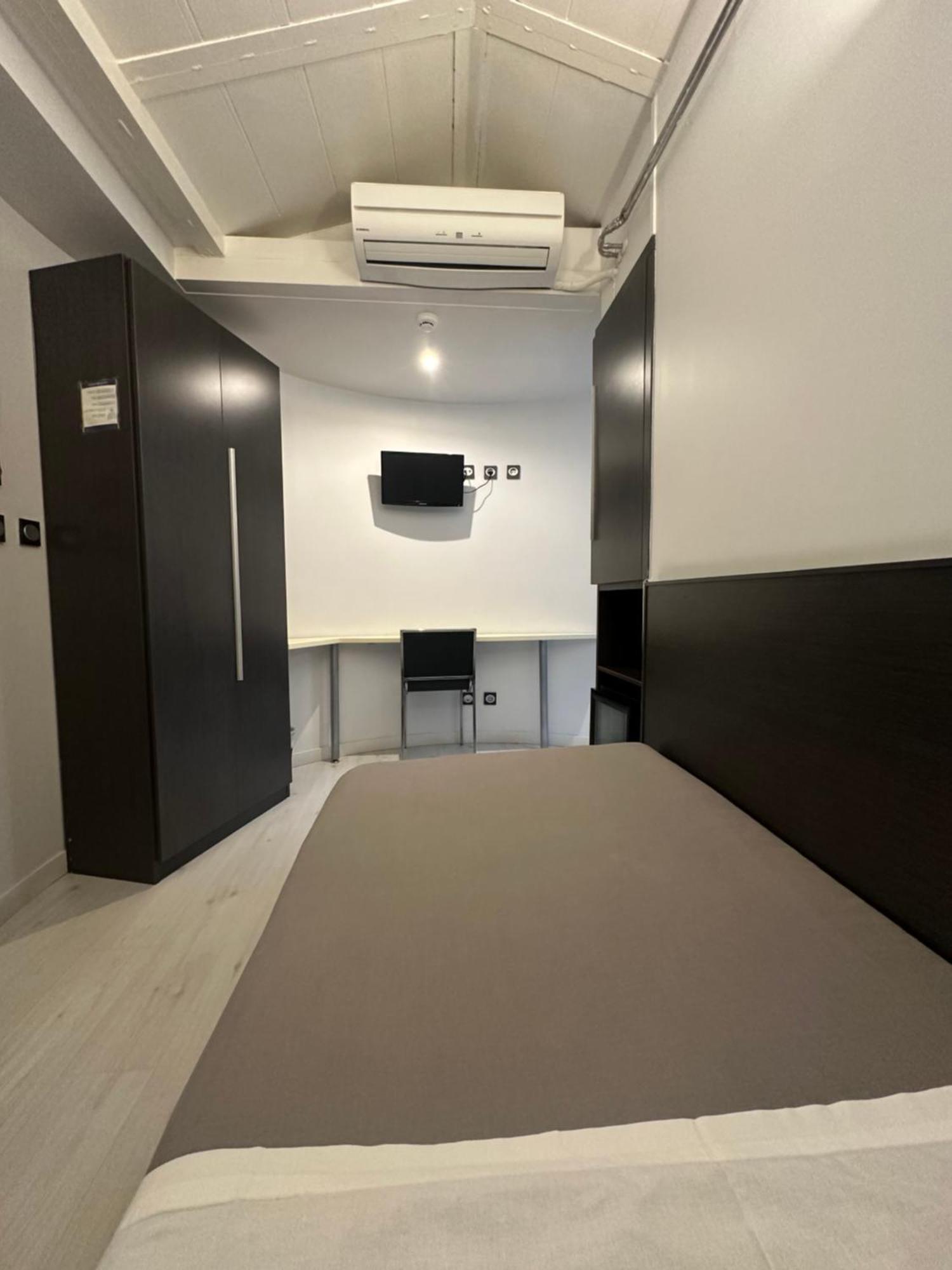 Single Room,1526377675:JPEG