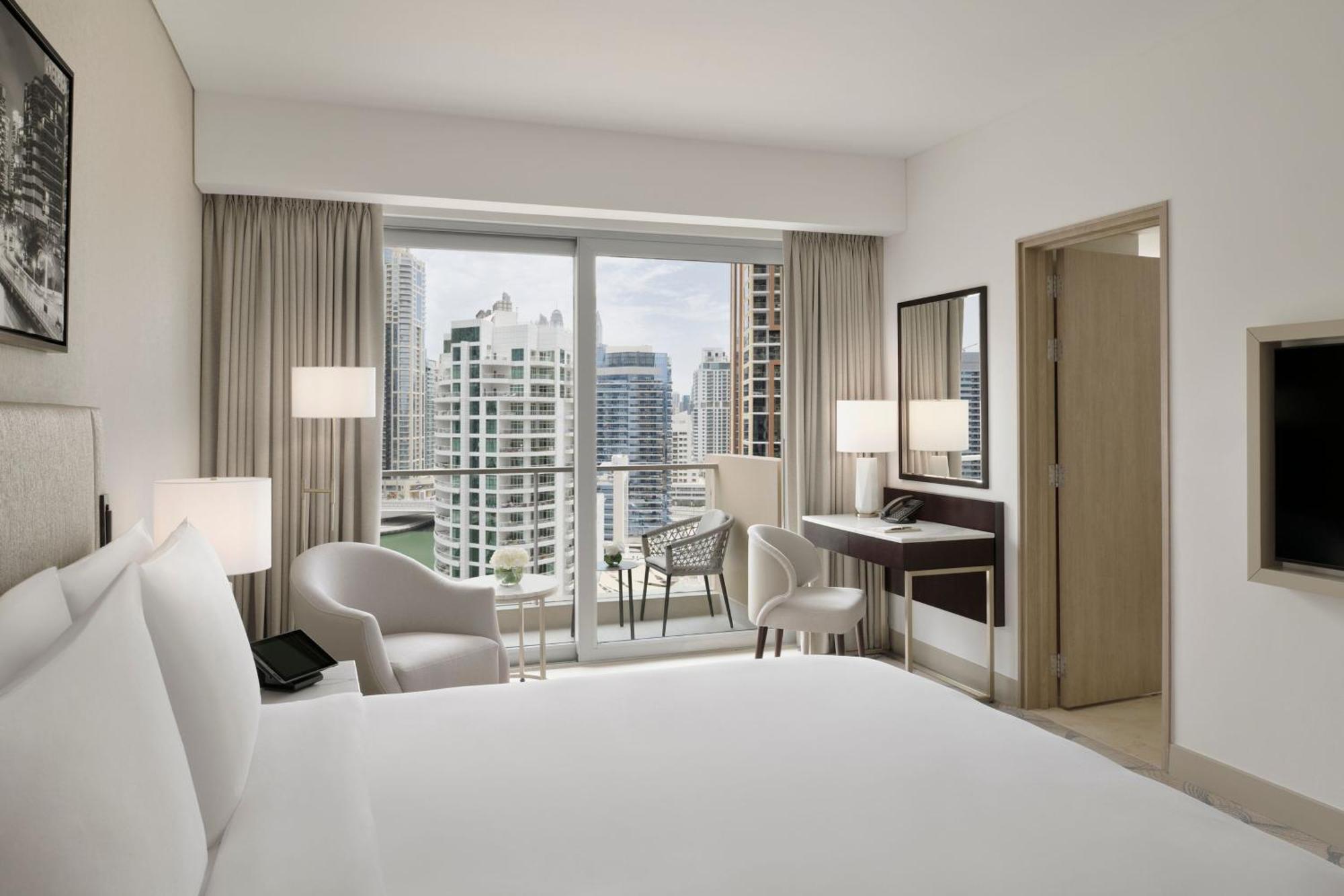 Chambre Deluxe avec Lit King-Size, Accès Direct au Centre Commercial Dubai Marina Mall et à la Promenade Dubai Marina Walk - Vue sur Ville