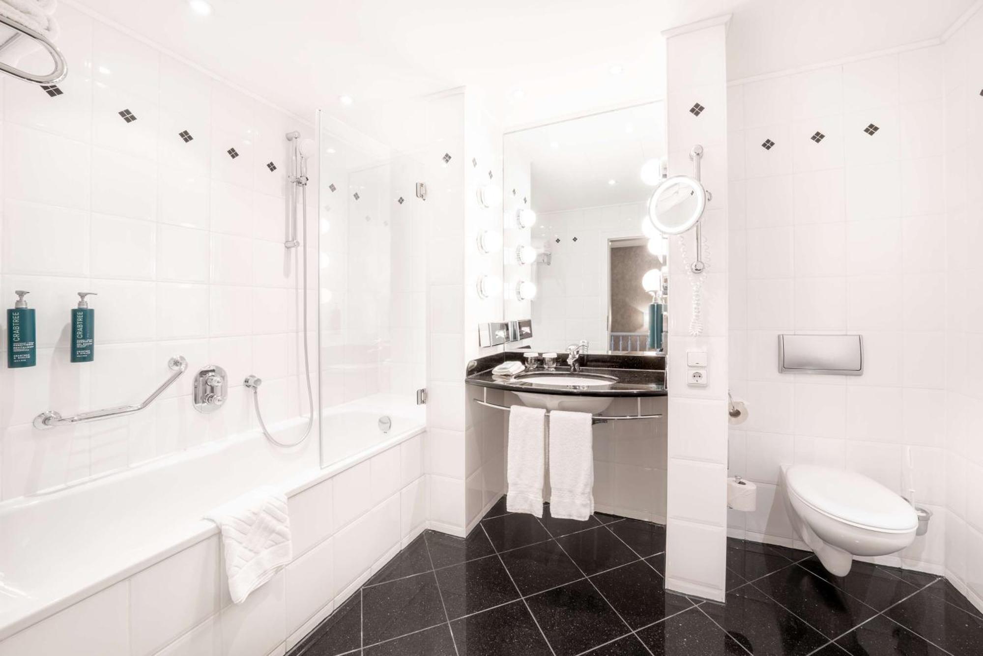 Suite en Duplex Lit King-Size avec Accès au Salon - Vue sur Dôme