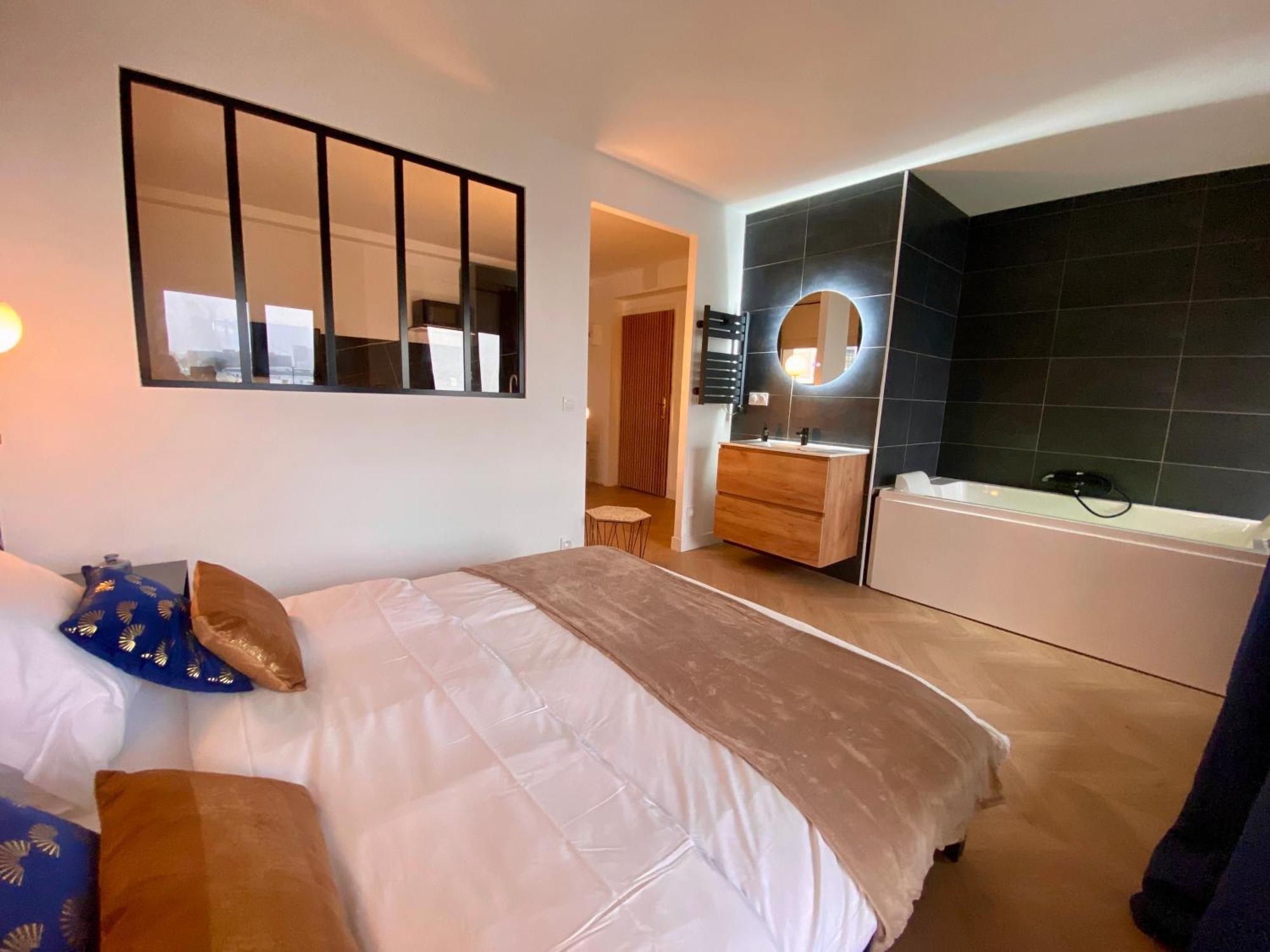 Suite Deluxe avec Baignoire Spa