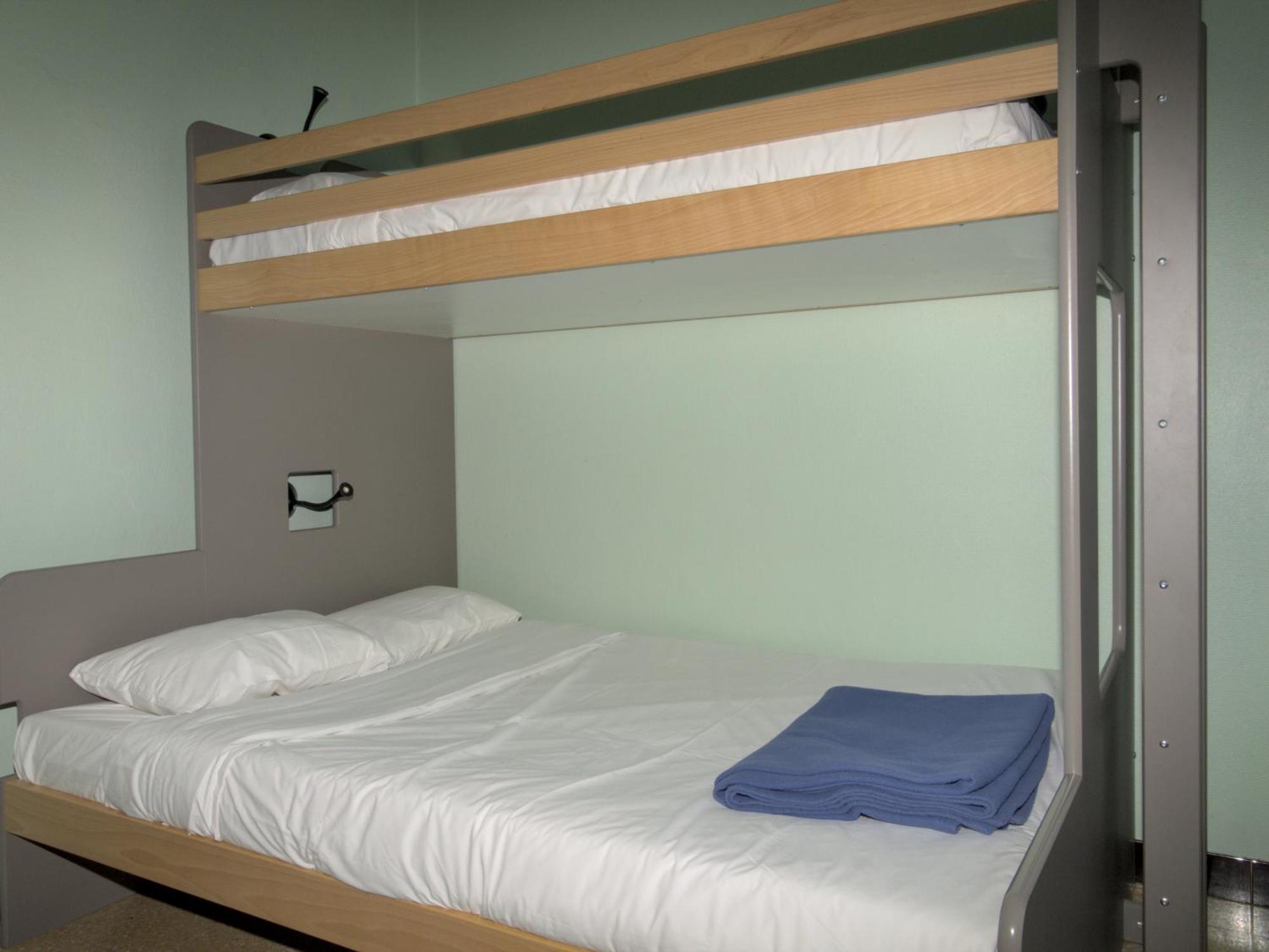 Triple Family Room –,1548389662:JPEG