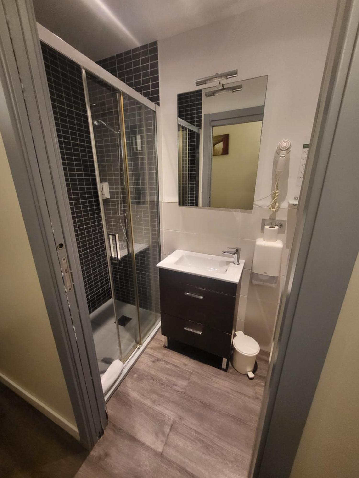Family Room,893276734:JPEG