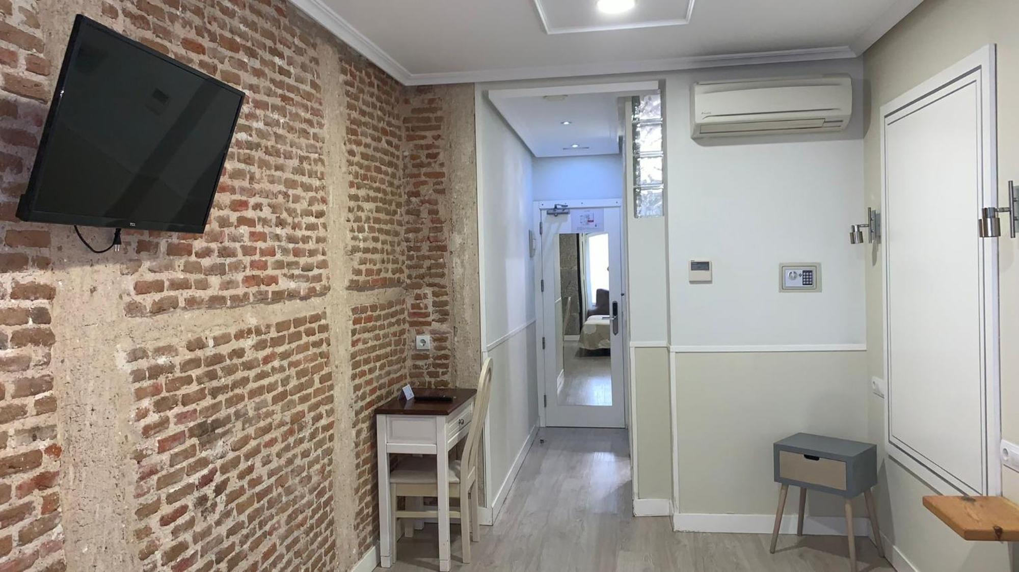 Exterior Twin Room,1773695504:JPEG