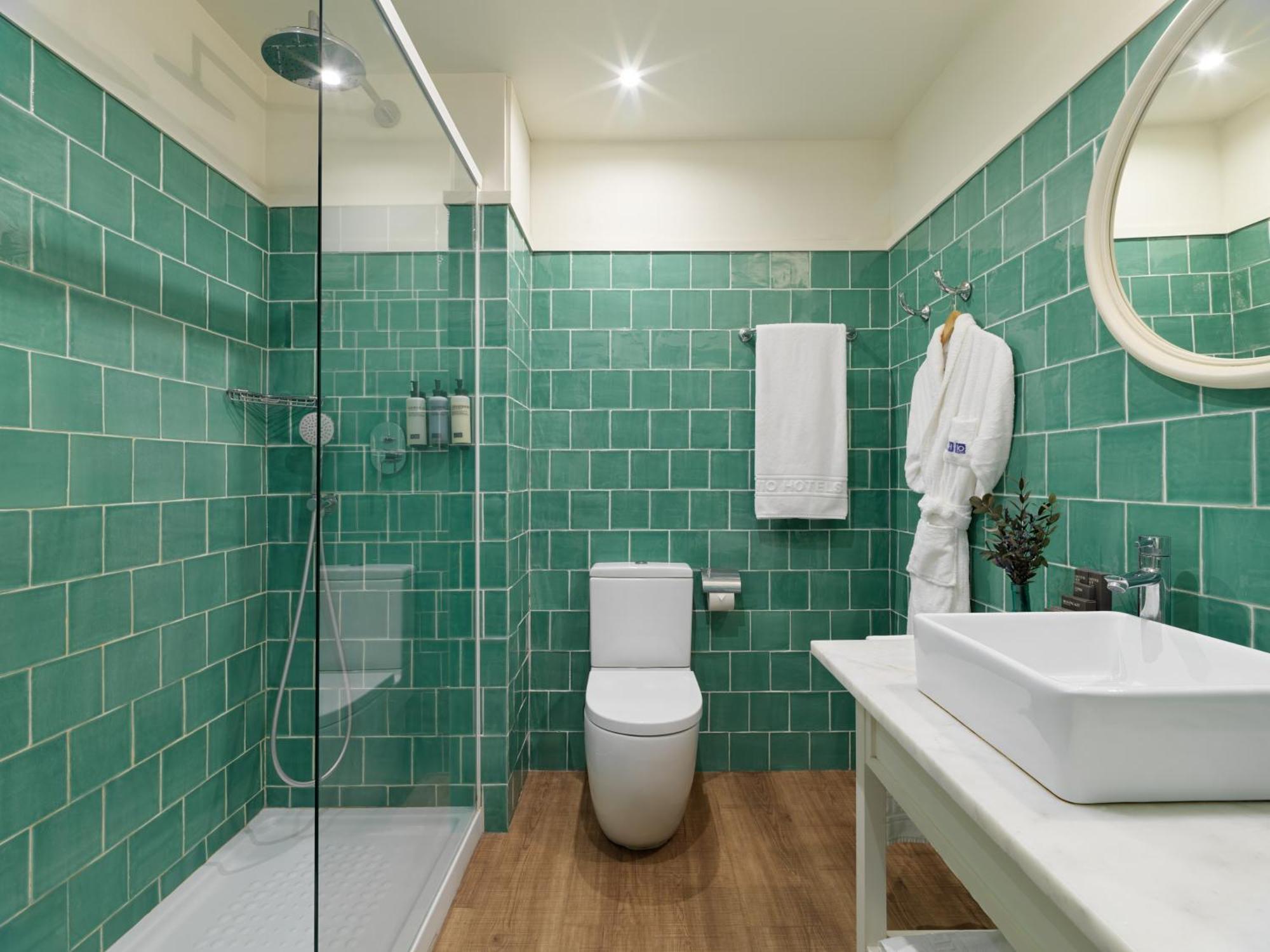 Deluxe Double or Twin Room 1 or 2 beds
